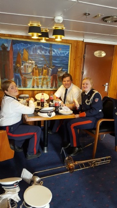 Frokost på MS Lofoten Foto: Elisabeth E. Ellevsen